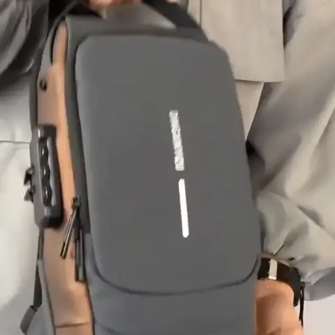 Bolsa Deportiva Antirrobo con Carga USB